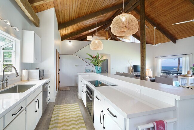 Photo - Hawaii Life Presents Mokuleia Beach House ...
