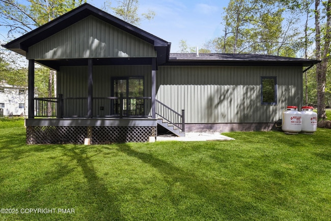 Photo - 1540 Lake Ln