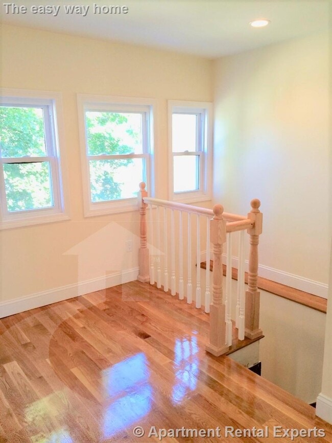 Photo - 15 Taylor St Unit #A