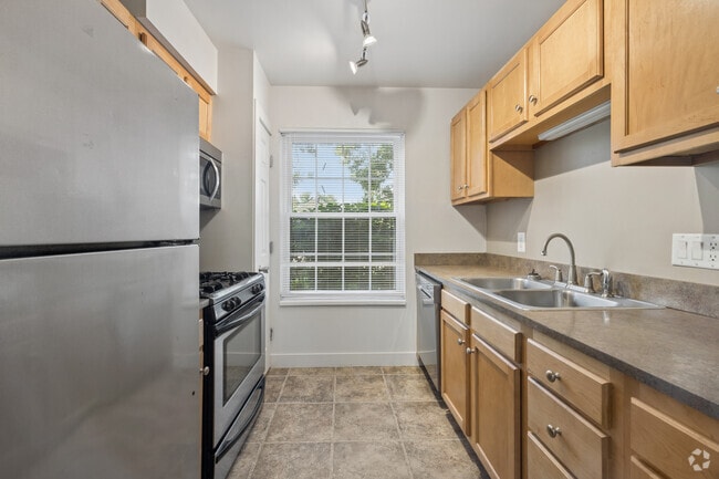 2BR, 1.5BA - 1,296SF - Kitchen - Westgate Village Townhouses