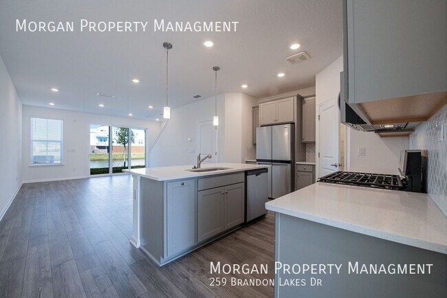 Photo - 259 Brandon Lks Dr