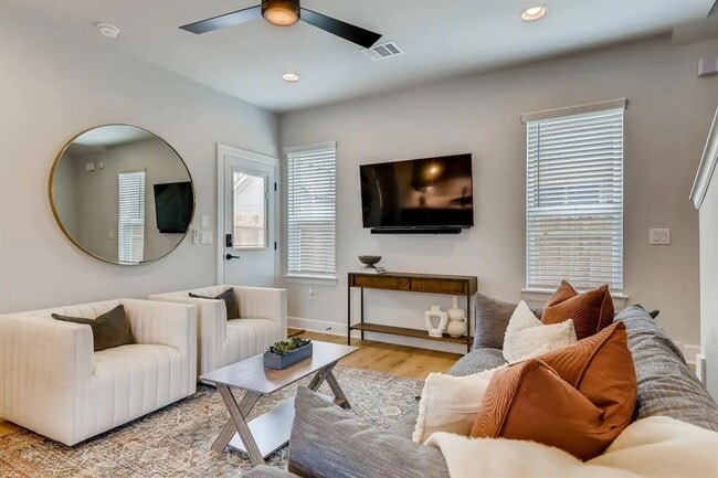 Photo - 1307 Cedar Ave