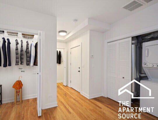 Photo - 2205 W Eastwood Ave Unit 2