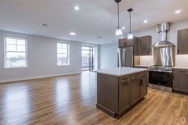 Dining/Living Room/Kitchen U402