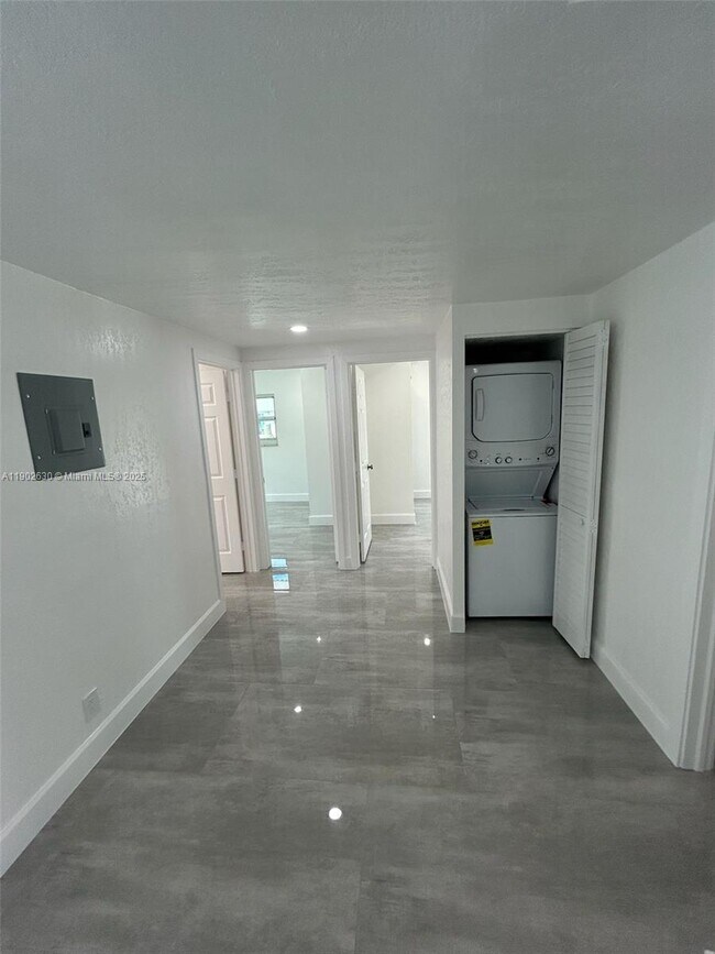 Photo - 305 Lewis Ln Unit 7