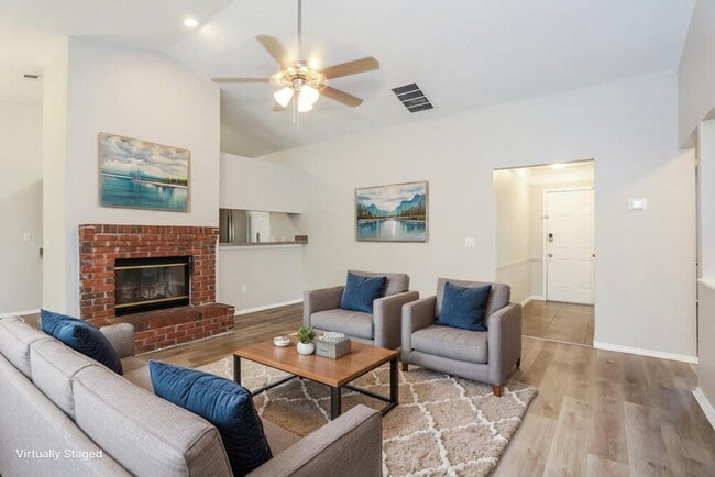 Photo - 12755 Serenade Cir N