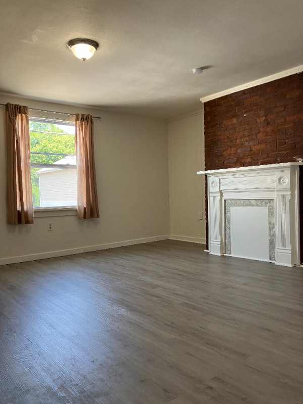 Building Photo - 108 Park St Rental