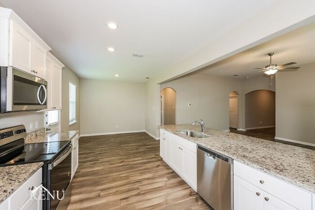 Photo - 2028 Hialeah Dr