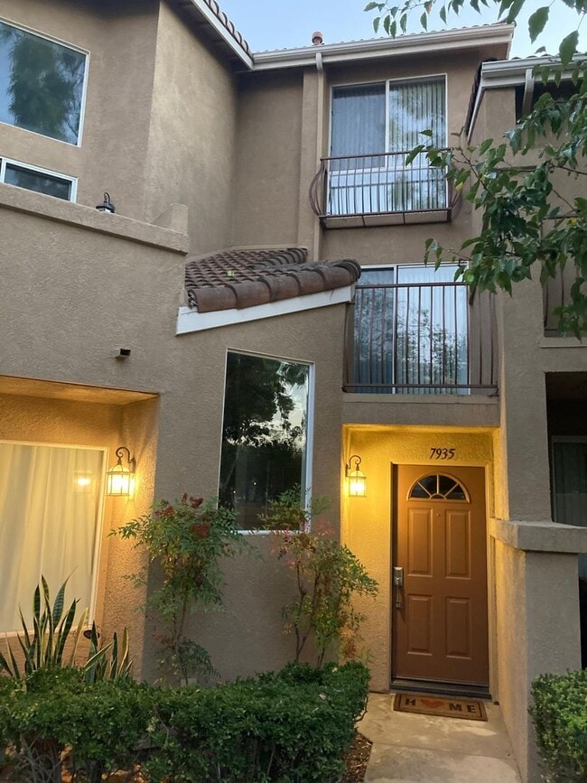 Charming 1 bed / 1.5 bath in Anaheim Hills... - Charming 1 bed / 1.5 bath in Anaheim Hills... Casa