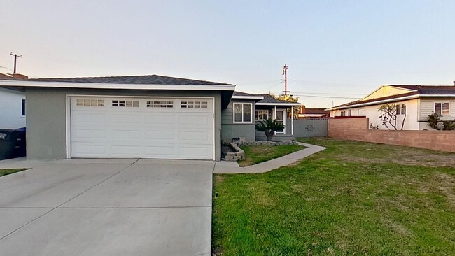 Lovely 3 Bed 1.5 Bath House in Whittier! - Lovely 3 Bed 1.5 Bath House in Whittier!