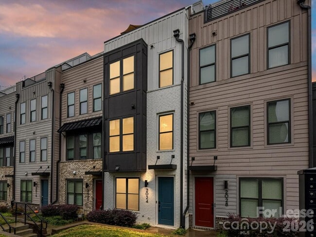 Building Photo - 2024 Terwilliger Trl