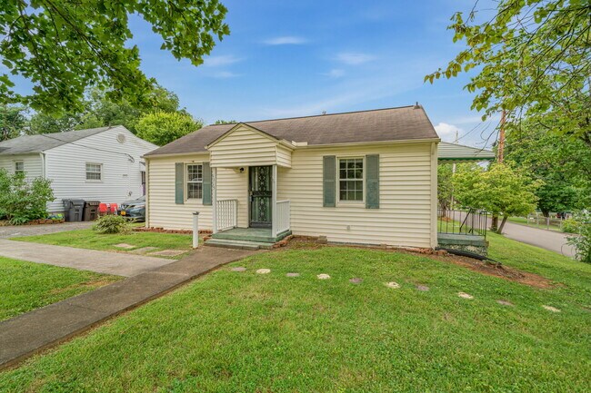 Photo - 1315 E Red Bud Rd