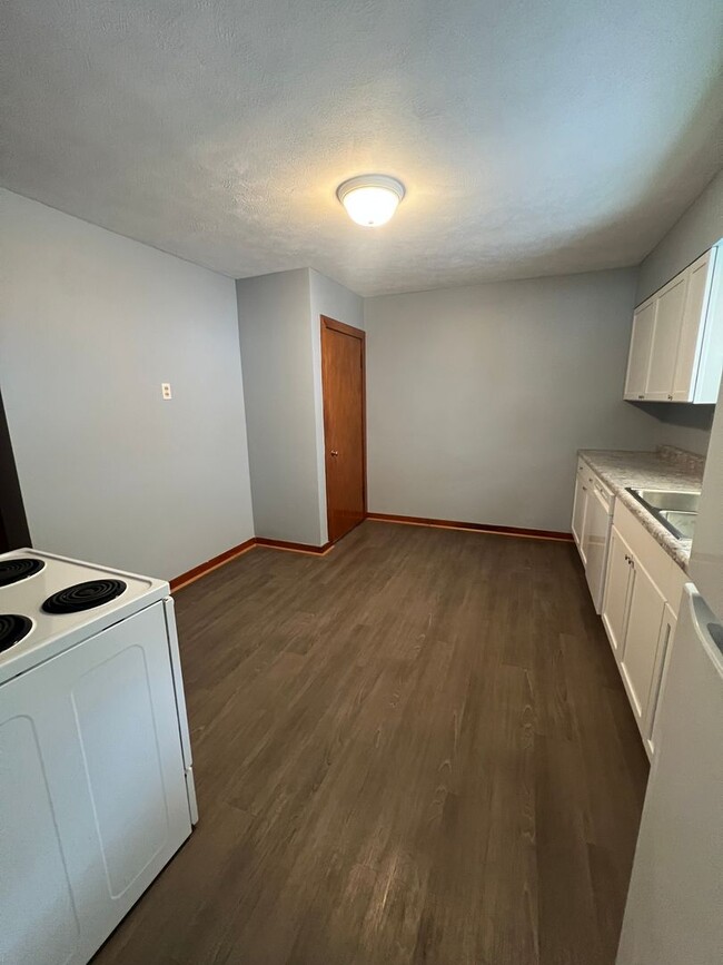 Photo - Spacious 2 bedroom home!