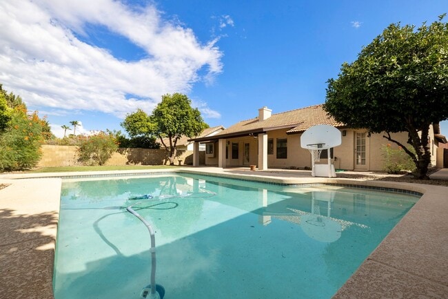 Building Photo - $60K in updates, Single level home in 85254!