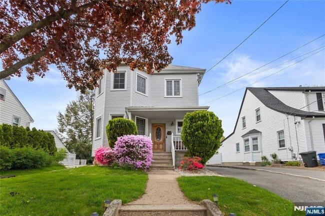 Photo - 346 Cleveland Ave