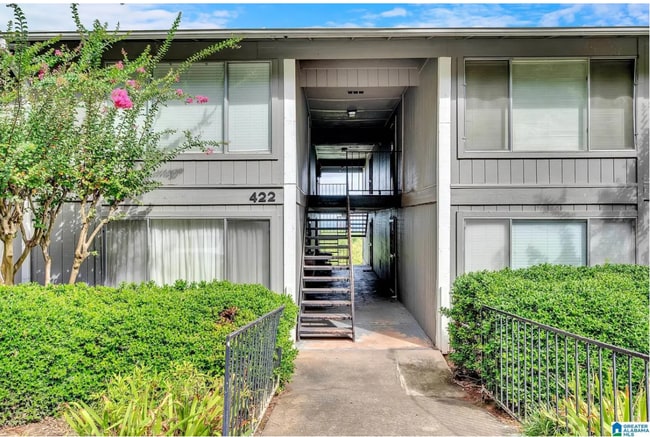 Photo - 422 Skyview Dr