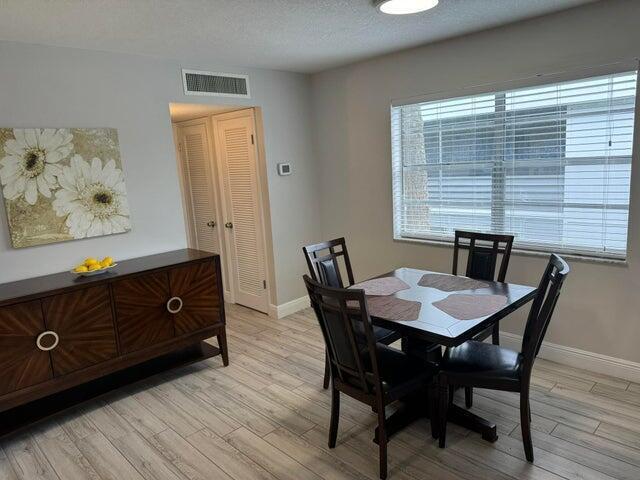 Photo - 127 Flanders Dr Unit C