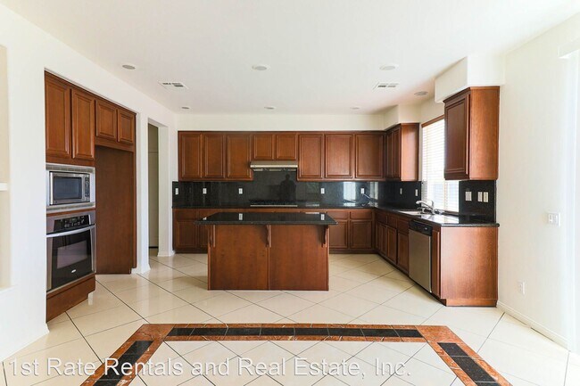 Photo - 5 br, 3 bath House - 13785 Roderick