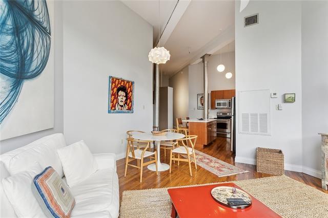 Photo - 920 Poeyfarre St