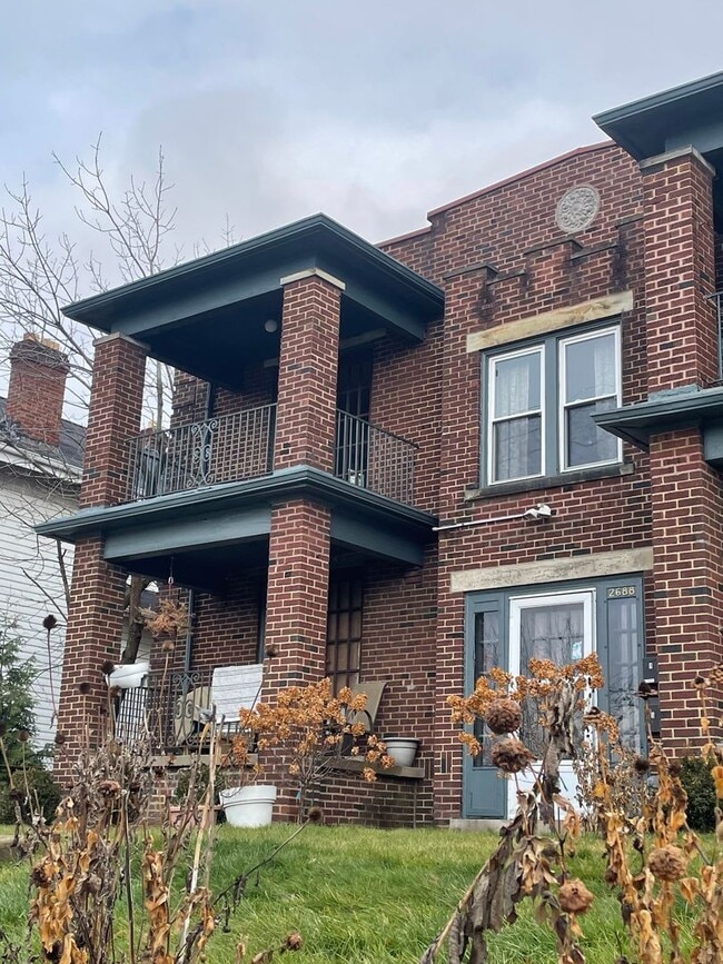 Building Photo - EBP Calumet Unit Apt 3
