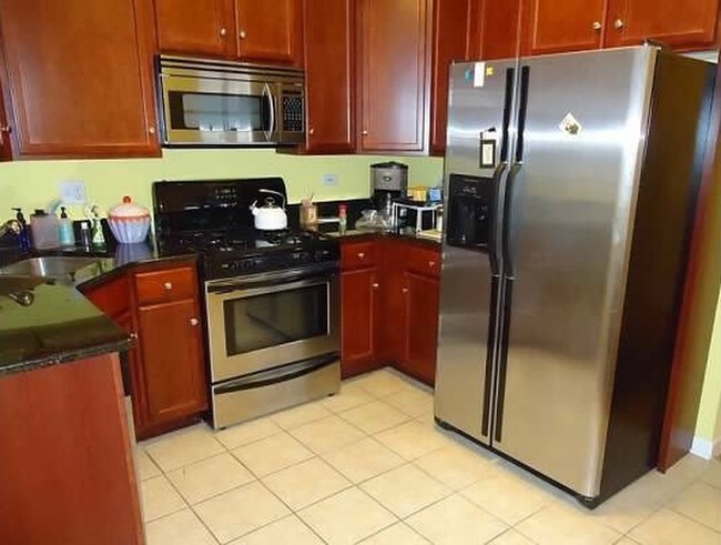 Building Photo - 1515 W Pratt Blvd Unit 1 Rental
