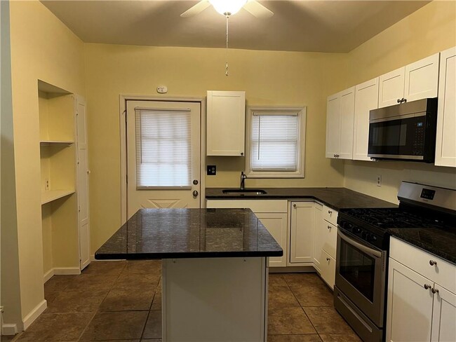 Photo - 69 N Montgomery St Apartment Unit 1