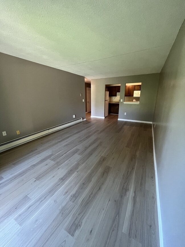 Photo - 14 Strawberry Bank Rd Unit Apt. 6
