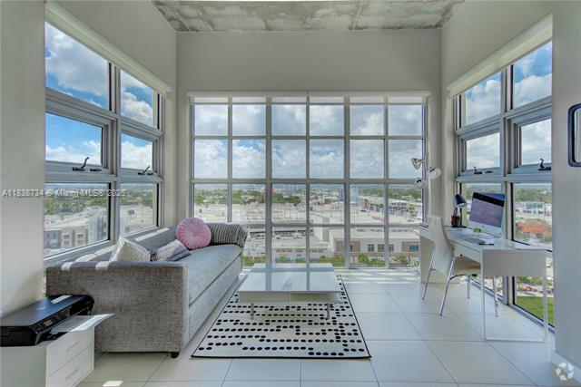 Building Photo - 3451 NE 1st Ave Unit PM05 Rental