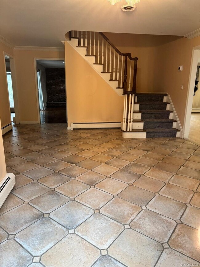 Photo - 24 Beaumont Dr