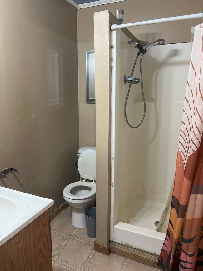 Photo - 2 bedroom home for lease with garage and a...
