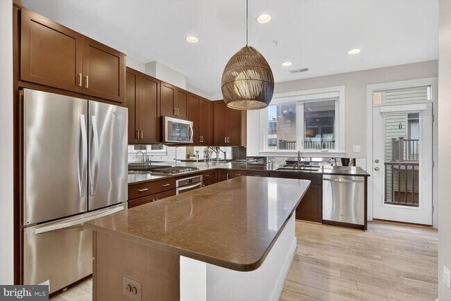 Photo - 10425 Fernwood Rd