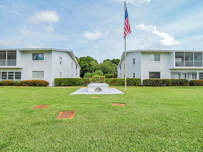 Building Photo - 600 Royal Palm Blvd Unit # 1A Rental
