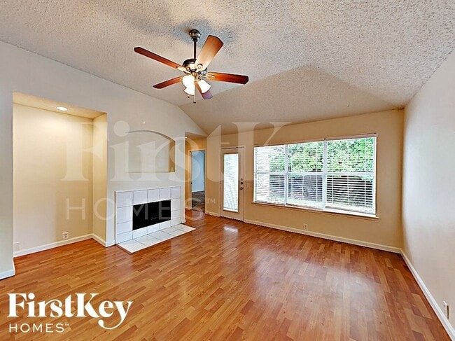 Photo - 1003 Prado Real Dr