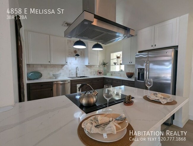 Building Photo - 4858 E Melissa St Rental