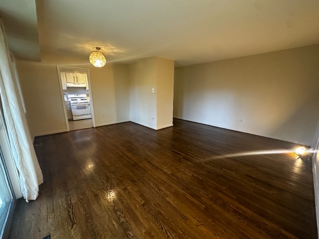 Photo - 10507 Weymouth St Unit 102