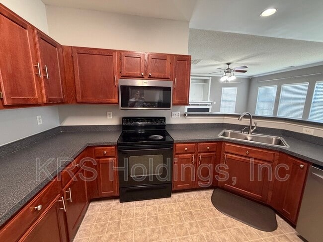 Photo - 3503 Sedgefield St