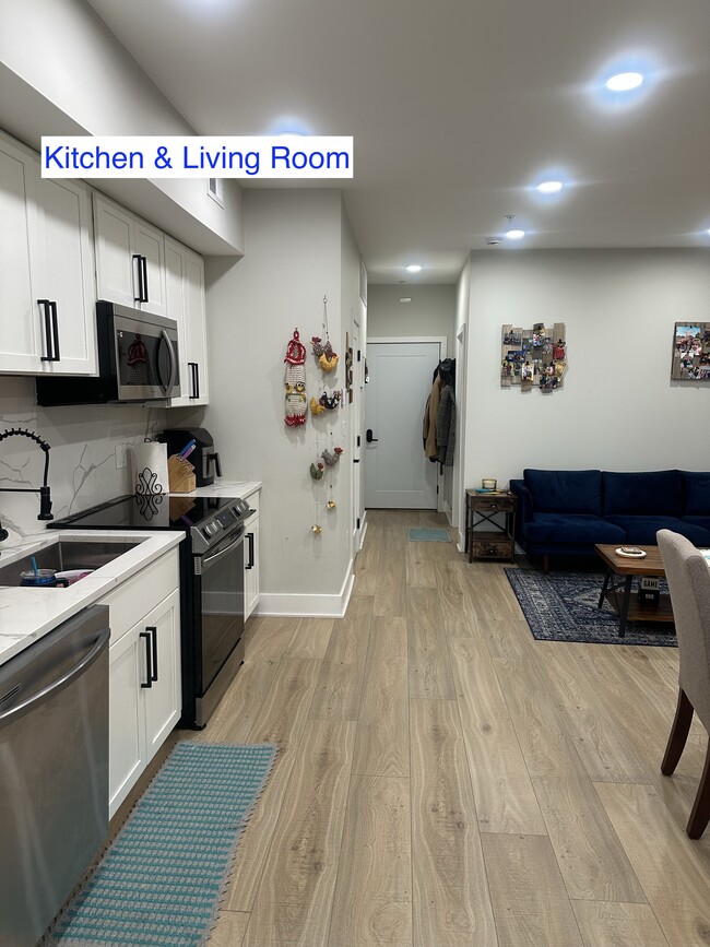 Photo - 611 Kennedy St NW Unit 202