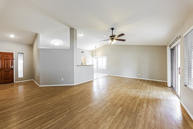 Photo - 19949 N 75th Dr