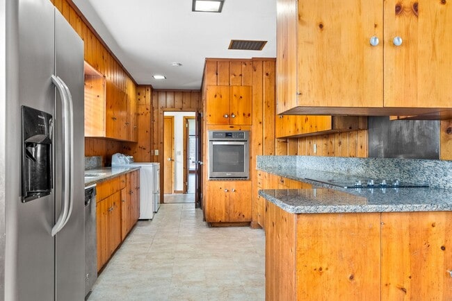 Photo - 615 Forestdale Dr