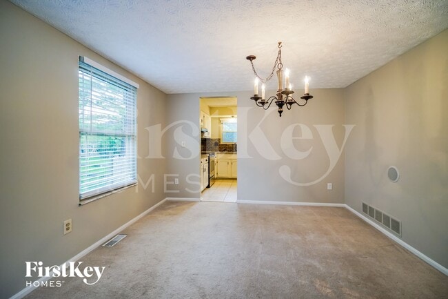 Photo - 5586 Edie Dr