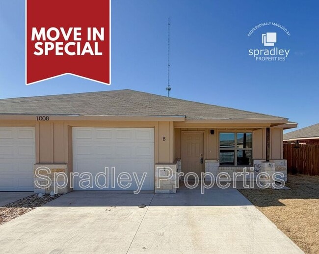 Building Photo - 1008 San Saba Ct