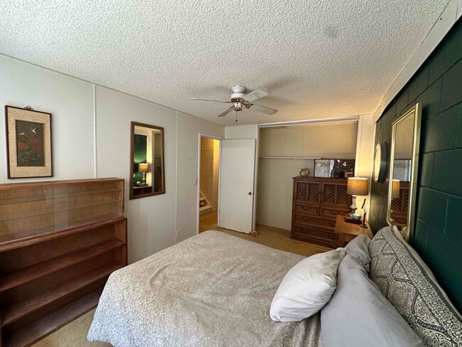 85-125 Ala Hema St