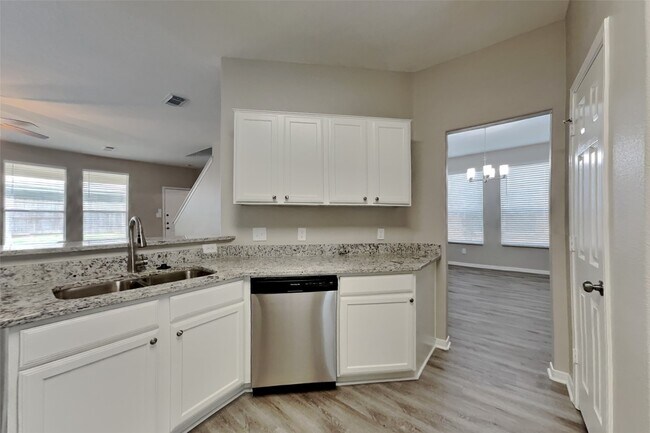 Photo - 15323 Fir Woods Ln