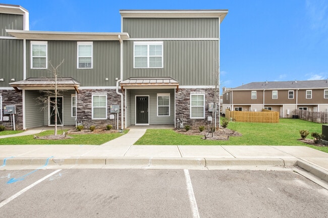 Building Photo - 239 Duck Grv Wy