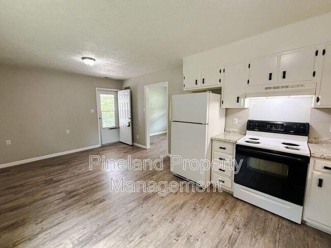 2233 Delta Dr