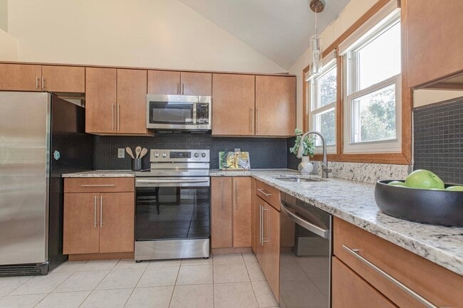 62 Harrington Rd