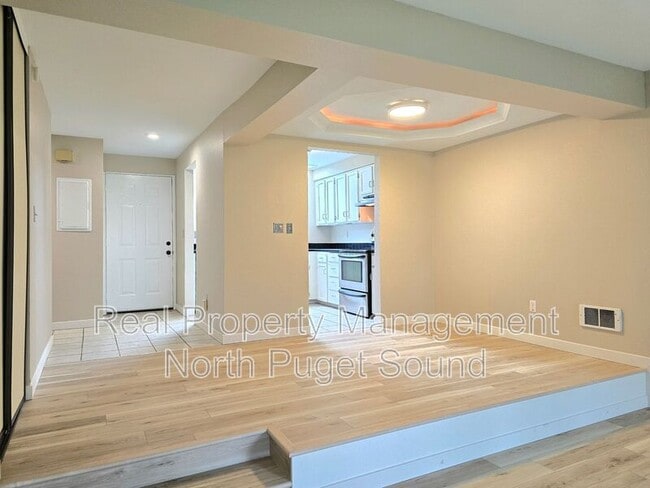 Photo - 4817 76th St NE