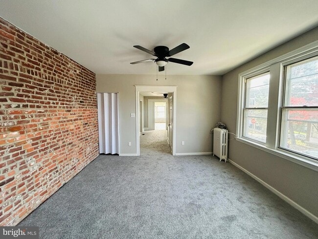 Photo - 326 Fountain St