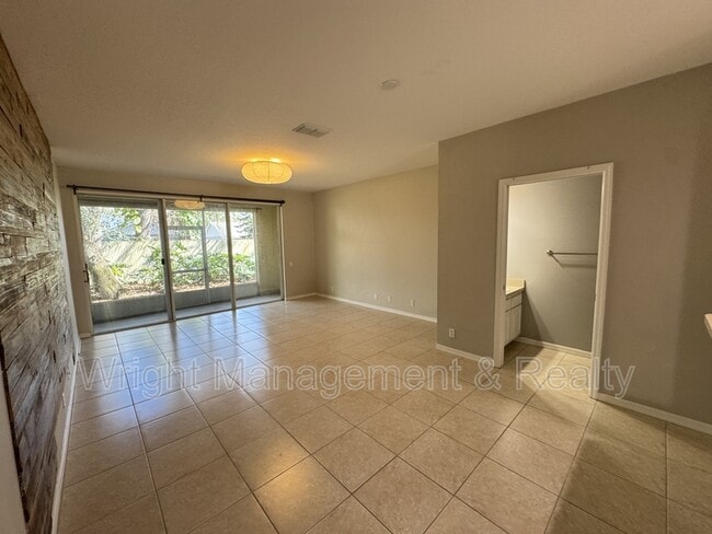 Photo - 14923 Salamander Pl