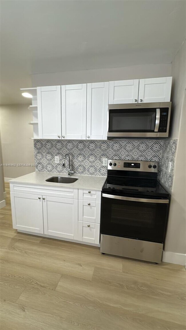 Photo - 2960 W Flagler St Unidad 11